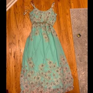 Eliza J Floral Maxi Dress W/Belt!